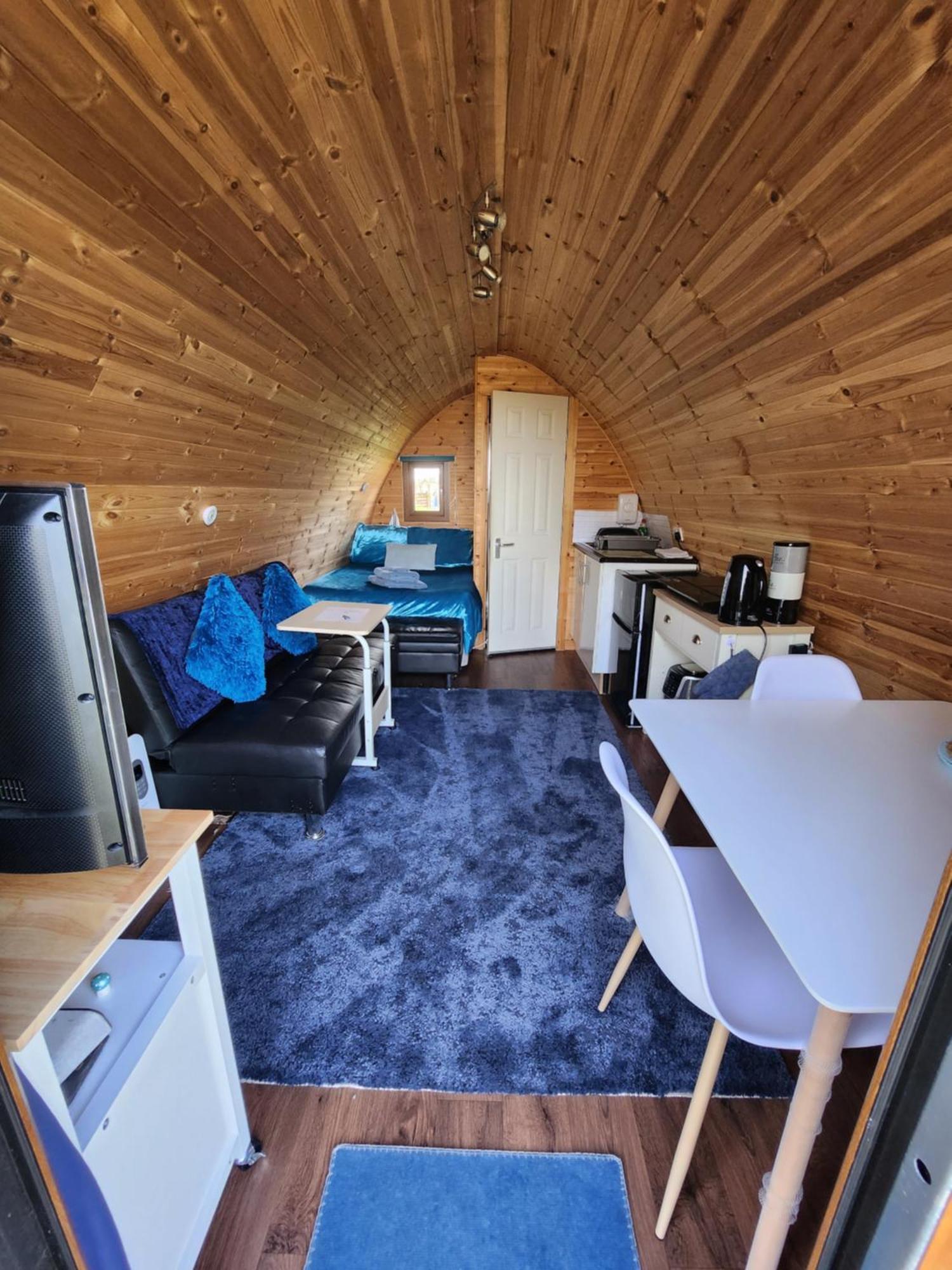 The Back Pod Vatisker
